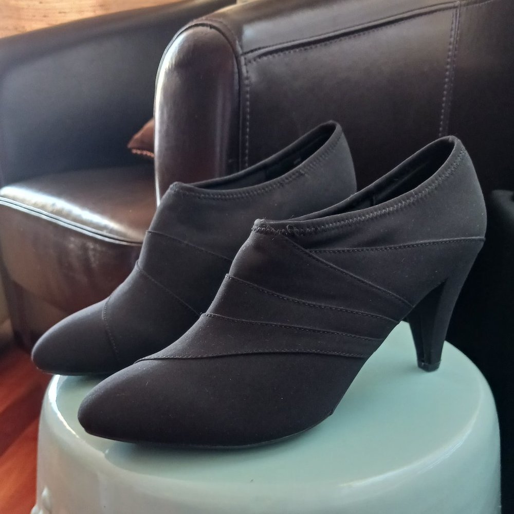 Impo Stretch Black Booties